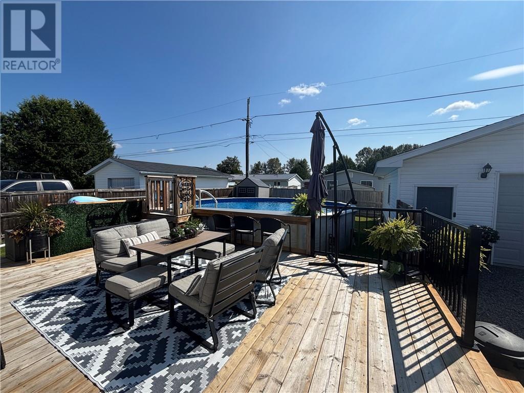 108 Armand Crescent, Chelmsford, ON - Outdoor With Deck Patio Veranda With Exterior