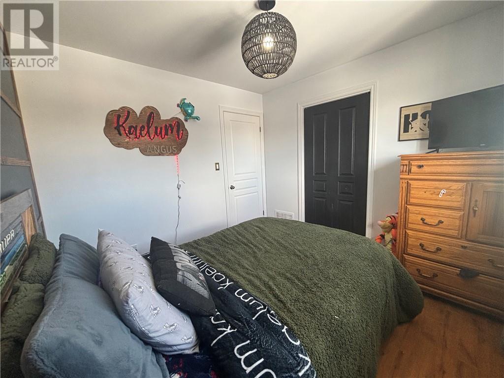3099 Anizette Street, Chelmsford, ON - Indoor Photo Showing Bedroom
