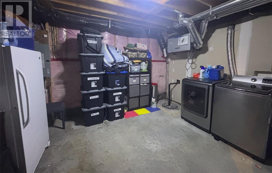 3099 Anizette Street, Chelmsford, ON - Indoor Photo Showing Laundry Room