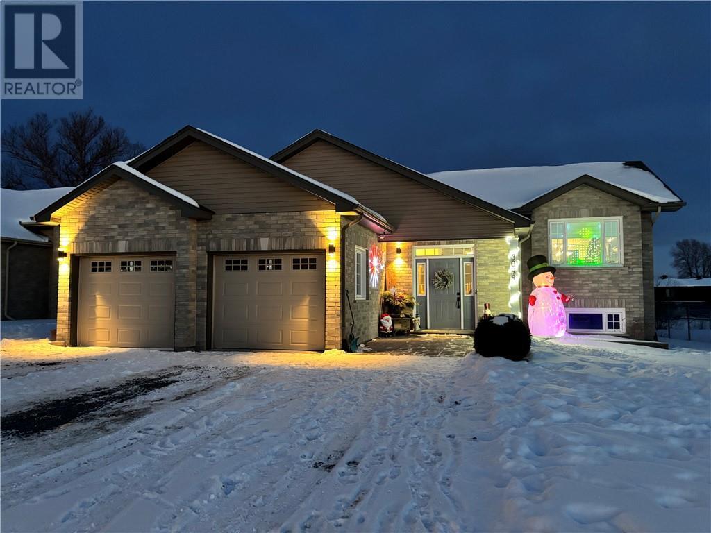 3099 Anizette Street, Chelmsford, ON - Outdoor