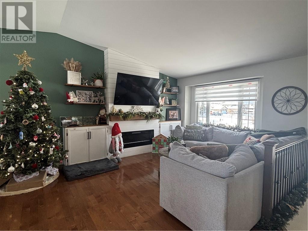 3099 Anizette Street, Chelmsford, ON - Indoor