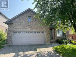 394 BERRYHILL DRIVE W London North, ON N5X 4L4