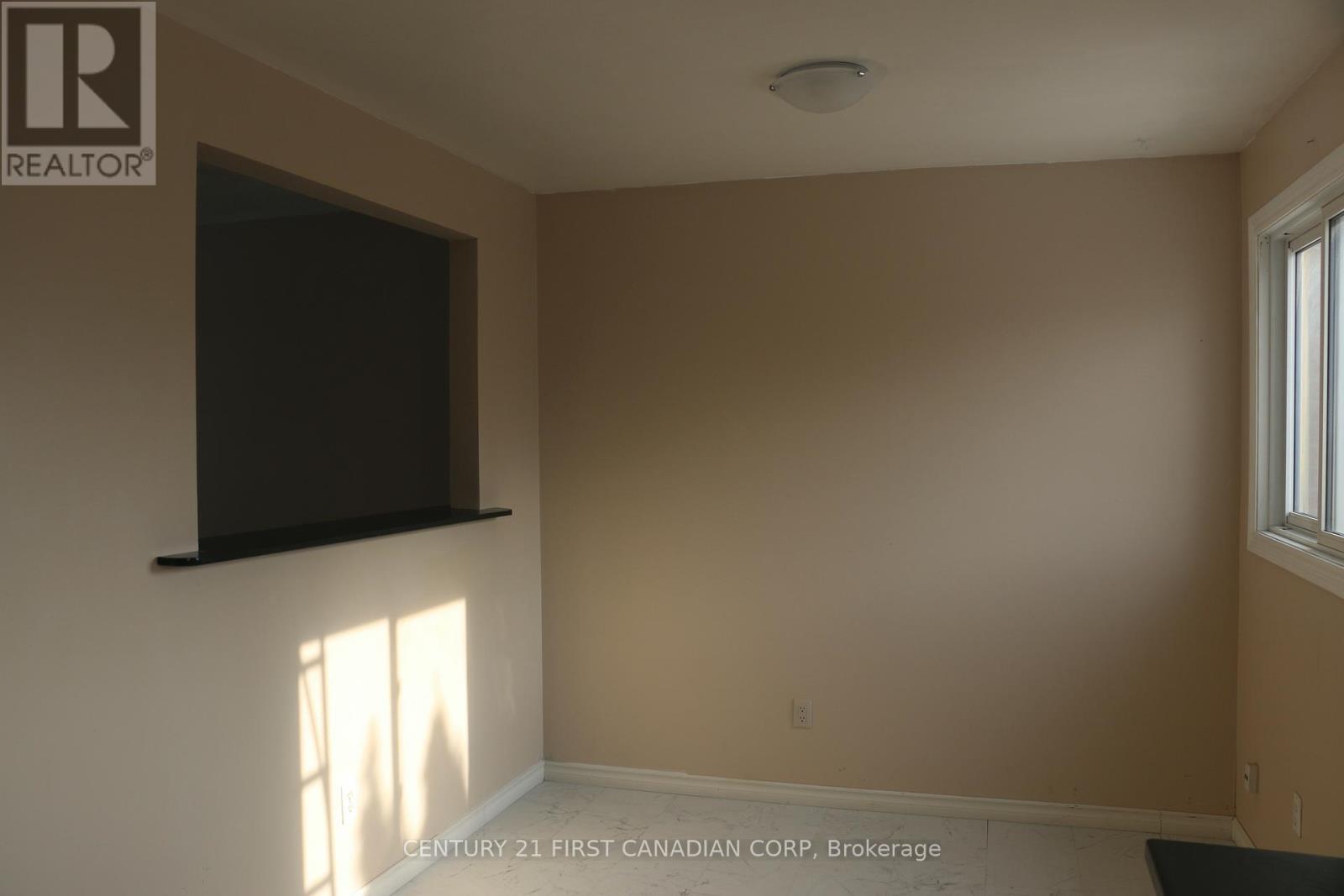 4 - 51 Sholto Drive, London South (South X), ON - Indoor Photo Showing Other Room