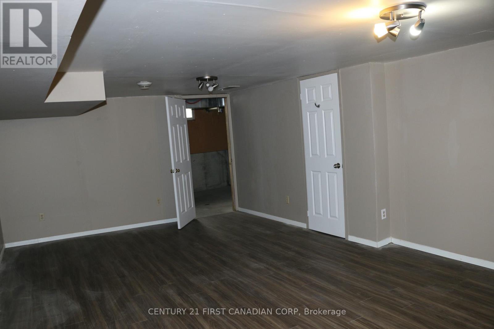 4 - 51 Sholto Drive, London South (South X), ON - Indoor Photo Showing Other Room