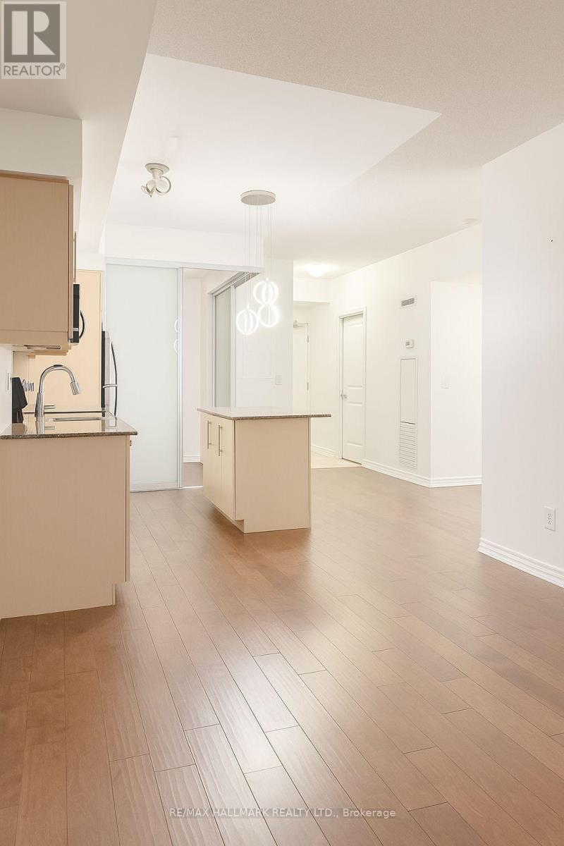 440 - 2885 Bayview Avenue, Toronto, ON - Indoor Photo Showing Kitchen