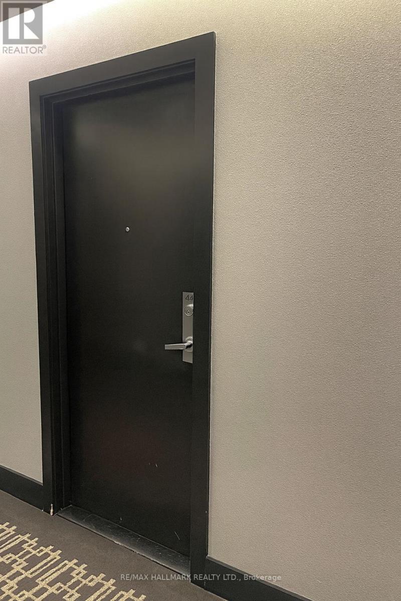 440 - 2885 Bayview Avenue, Toronto, ON -