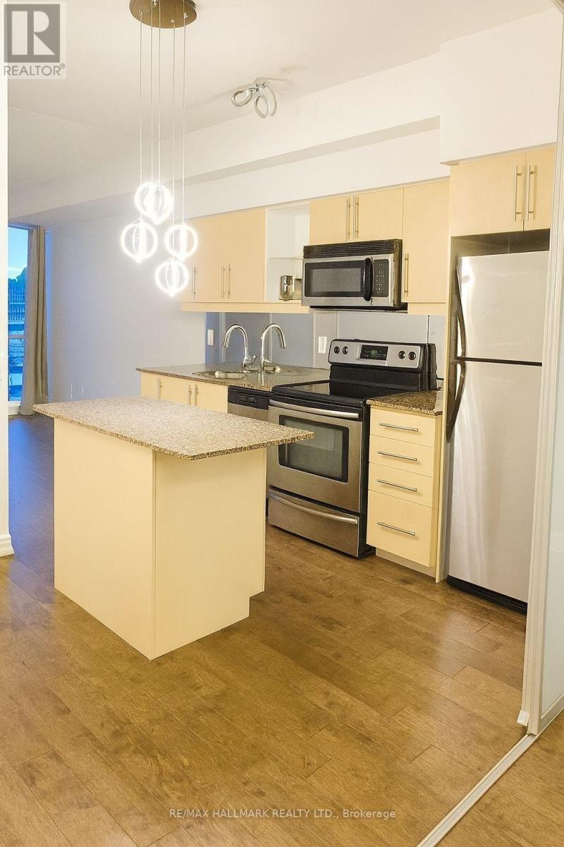 440 - 2885 Bayview Avenue, Toronto, ON - Indoor Photo Showing Kitchen