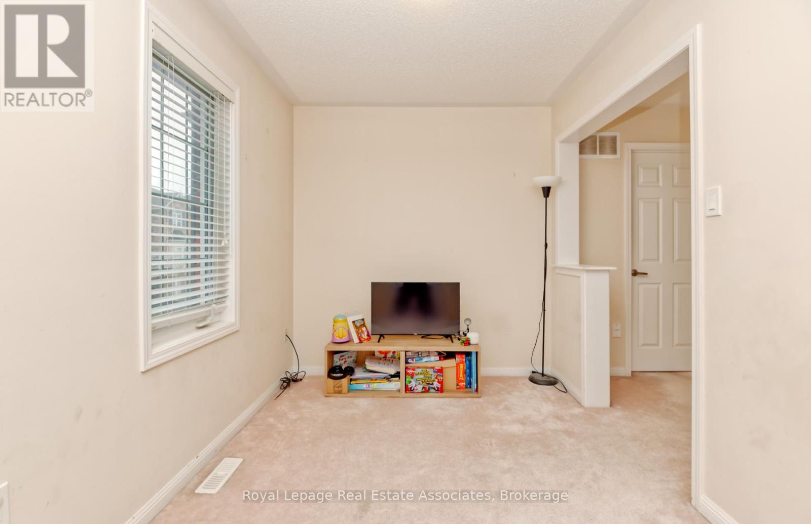 440 Dalhousie Gate, Milton, ON - Indoor Photo Showing Other Room