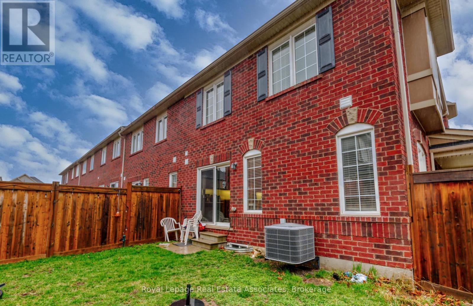 440 Dalhousie Gate, Milton, ON - Outdoor With Exterior