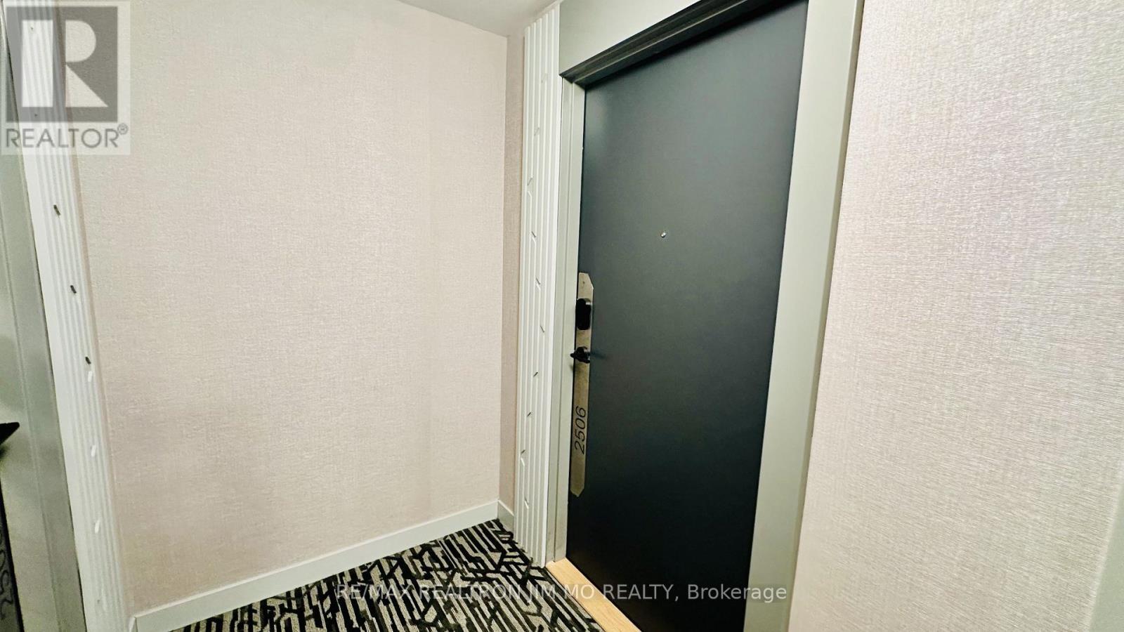 2506 - 105 Oneida Crescent, Richmond Hill, ON - Indoor Photo Showing Other Room