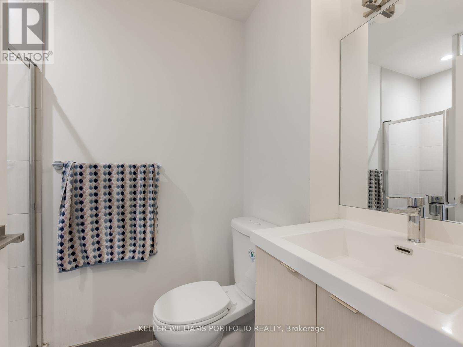 2501 - 89 Mcgill Street, Toronto, ON - Indoor Photo Showing Bathroom