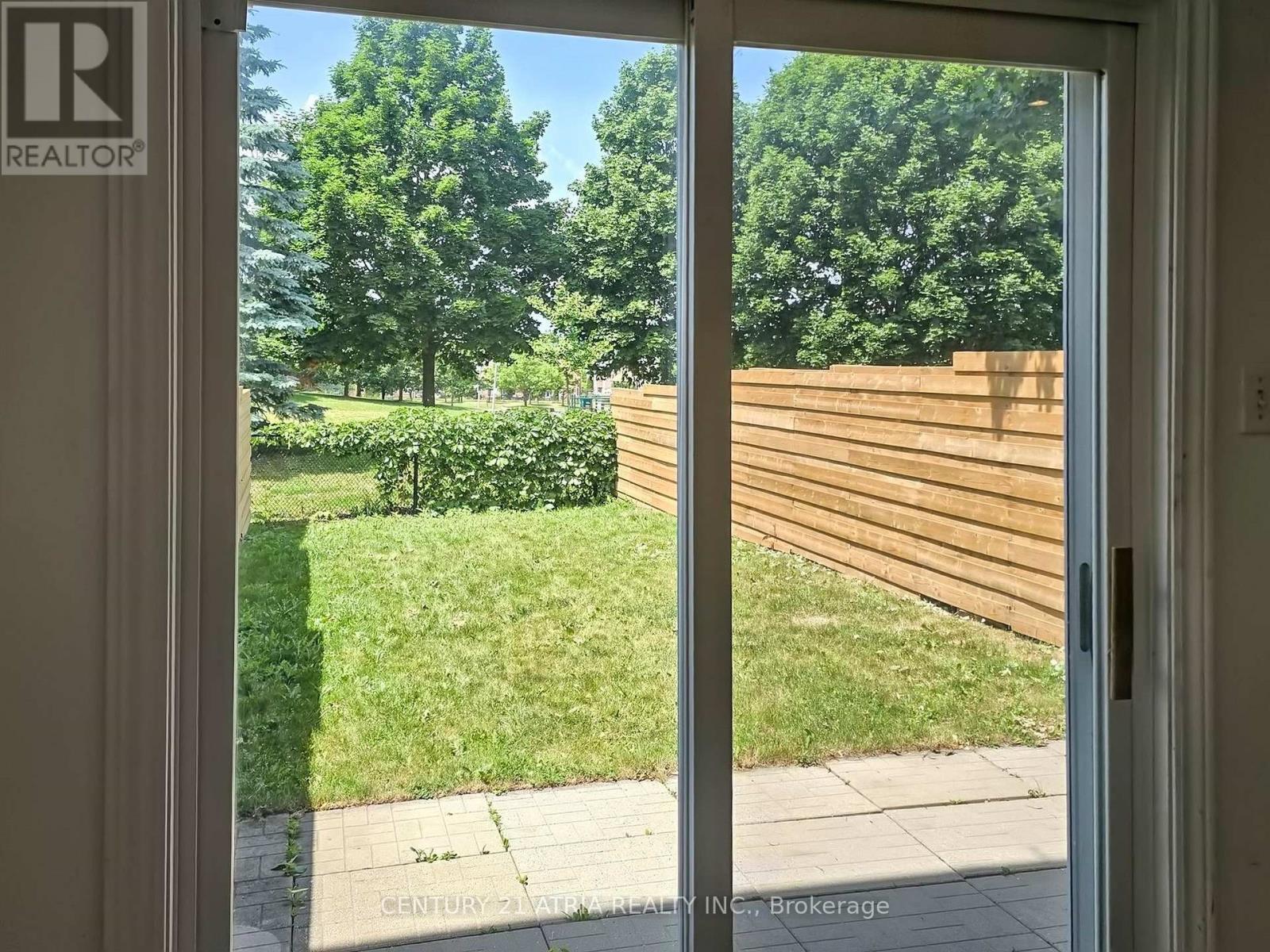 16 Stiles Avenue, Aurora, ON - Indoor Photo Showing Other Room