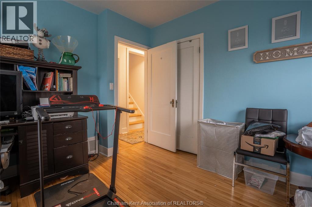 86 Phyllis Avenue, Chatham, ON - Indoor