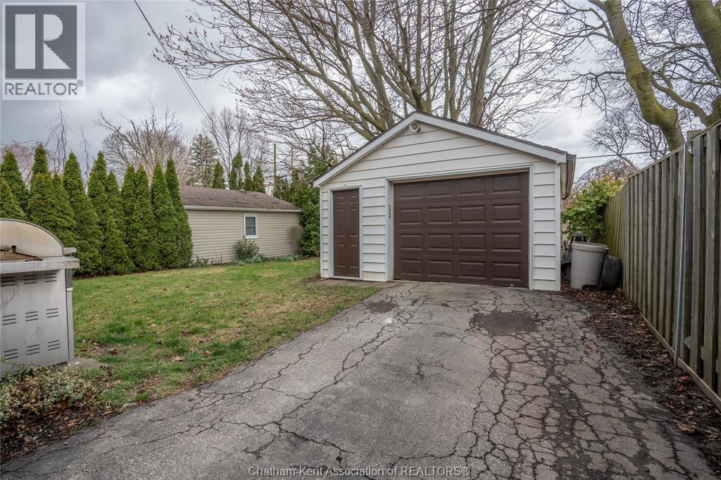 86 Phyllis Avenue, Chatham, ON - Outdoor