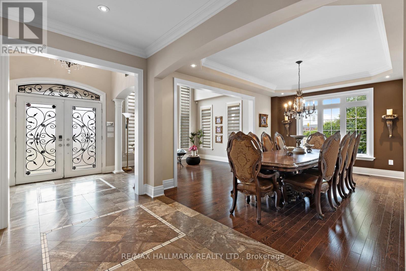 2485 Meadowridge Drive, Oakville, ON - Indoor Photo Showing Dining Room