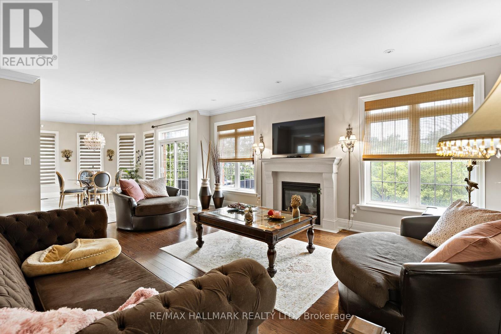 2485 Meadowridge Drive, Oakville, ON - Indoor Photo Showing Living Room With Fireplace