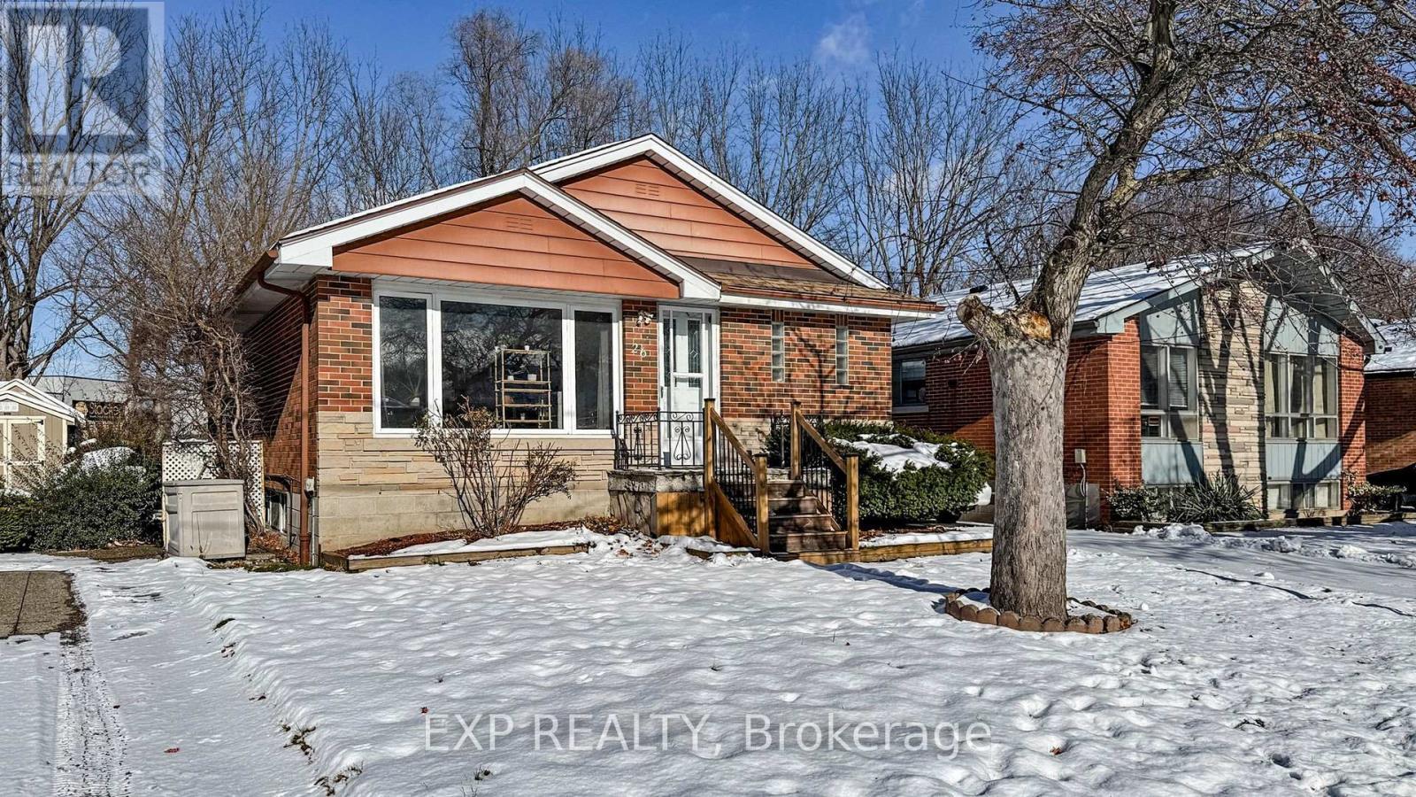 26 Ramsey Crescent, Hamilton, ON - Outdoor