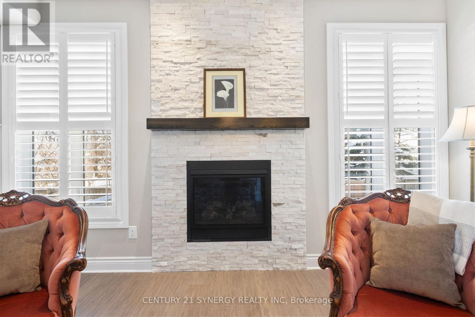 779 Fiddlehead Street, Ottawa, ON - Indoor Photo Showing Living Room With Fireplace
