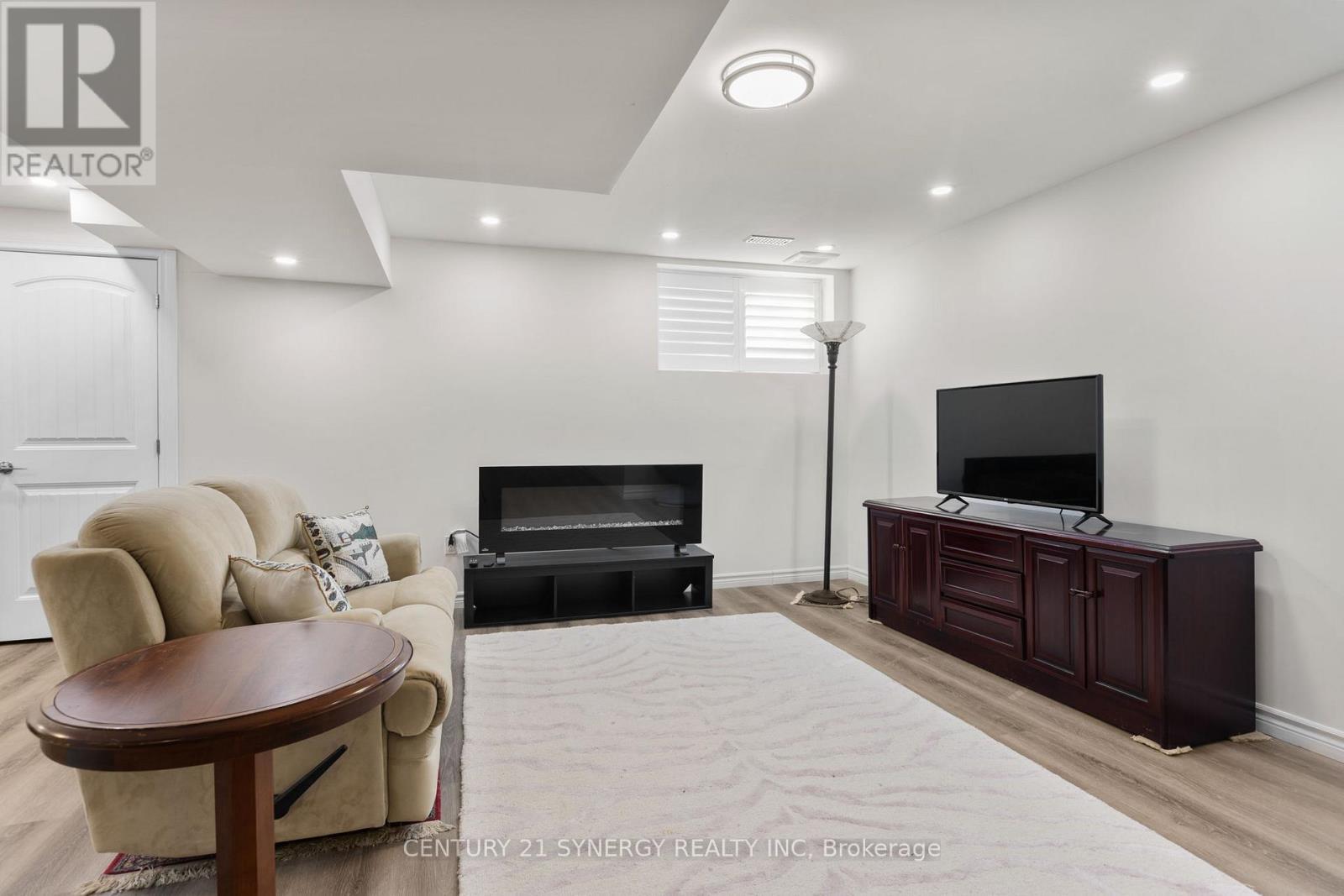 779 Fiddlehead Street, Ottawa, ON - Indoor