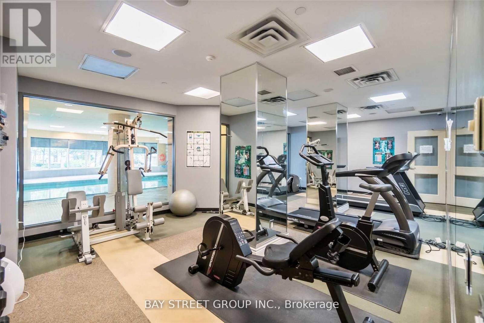 906 - 21 Hillcrest Avenue, Toronto, ON - Indoor Photo Showing Gym Room