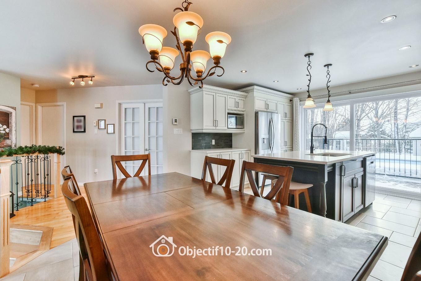Salle à manger - 113 Rue De L'Émeraude, Saint-Colomban, QC - Indoor Photo Showing Dining Room