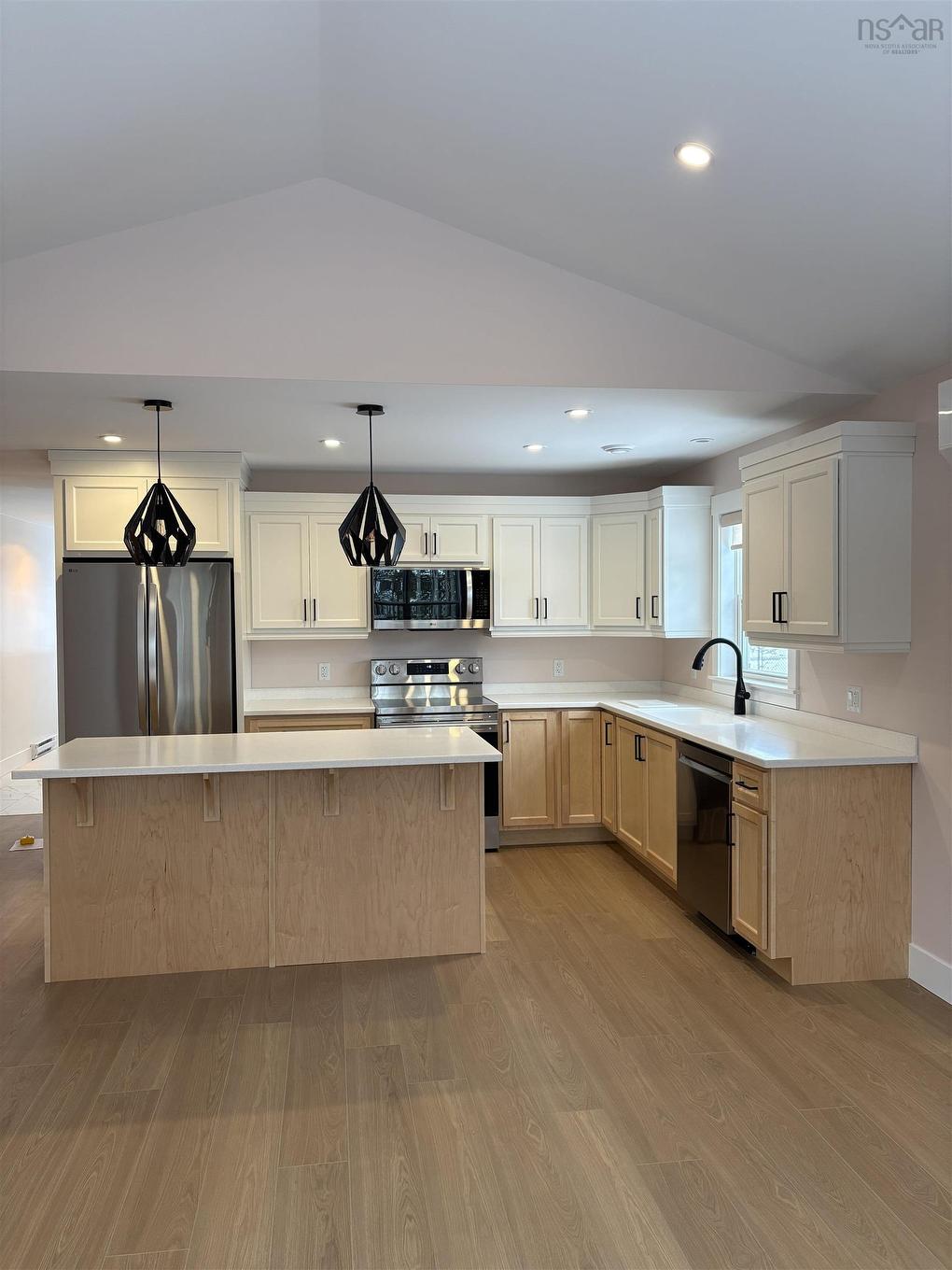 15 Oxford Court, Valley, NS