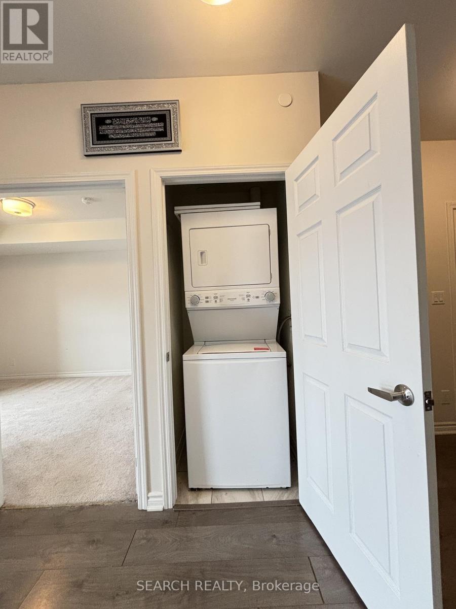 227 - 200 Lagerfeld Drive, Brampton, ON - Indoor Photo Showing Laundry Room