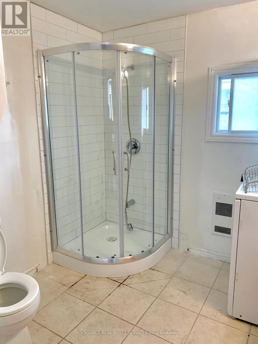 1 - 176 Grace Street, Toronto, ON - Indoor Photo Showing Bathroom