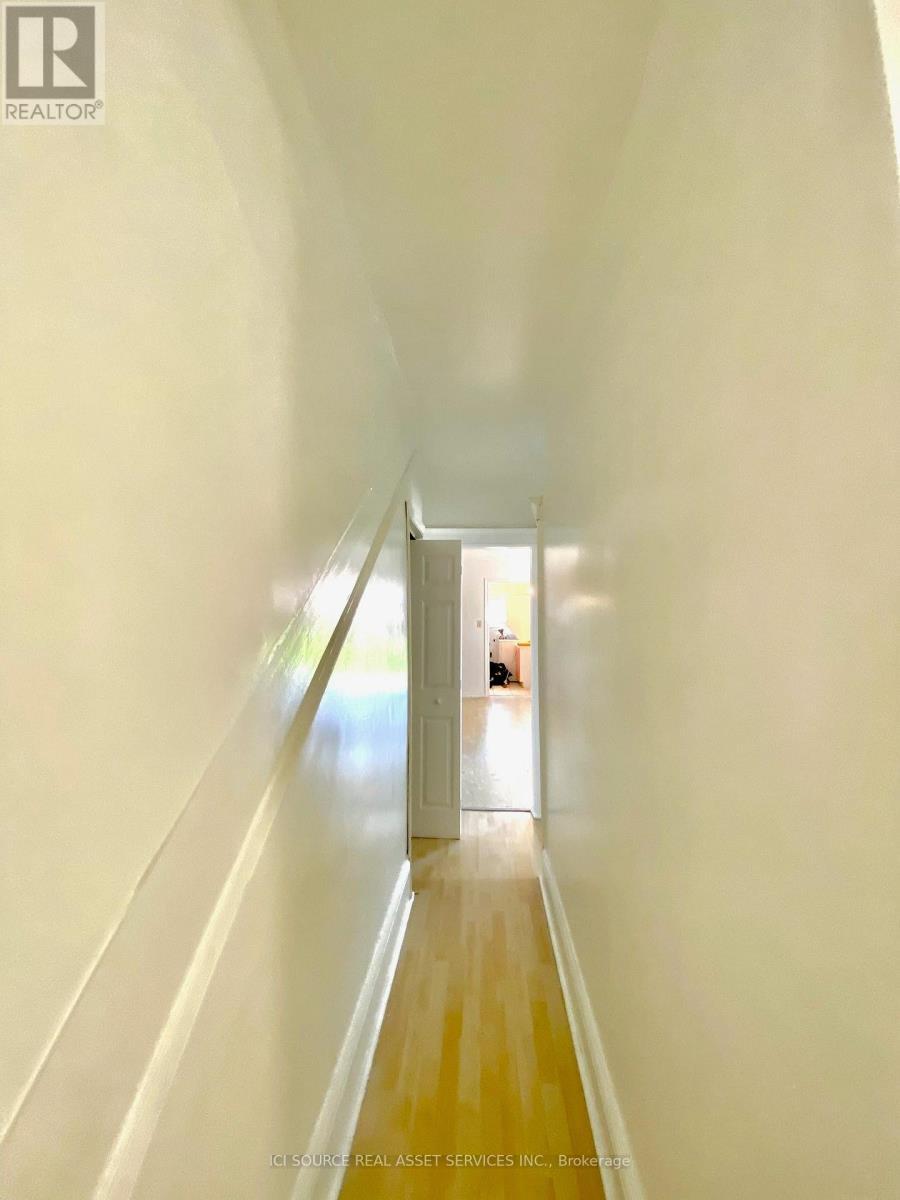 1 - 176 Grace Street, Toronto, ON - Indoor Photo Showing Other Room