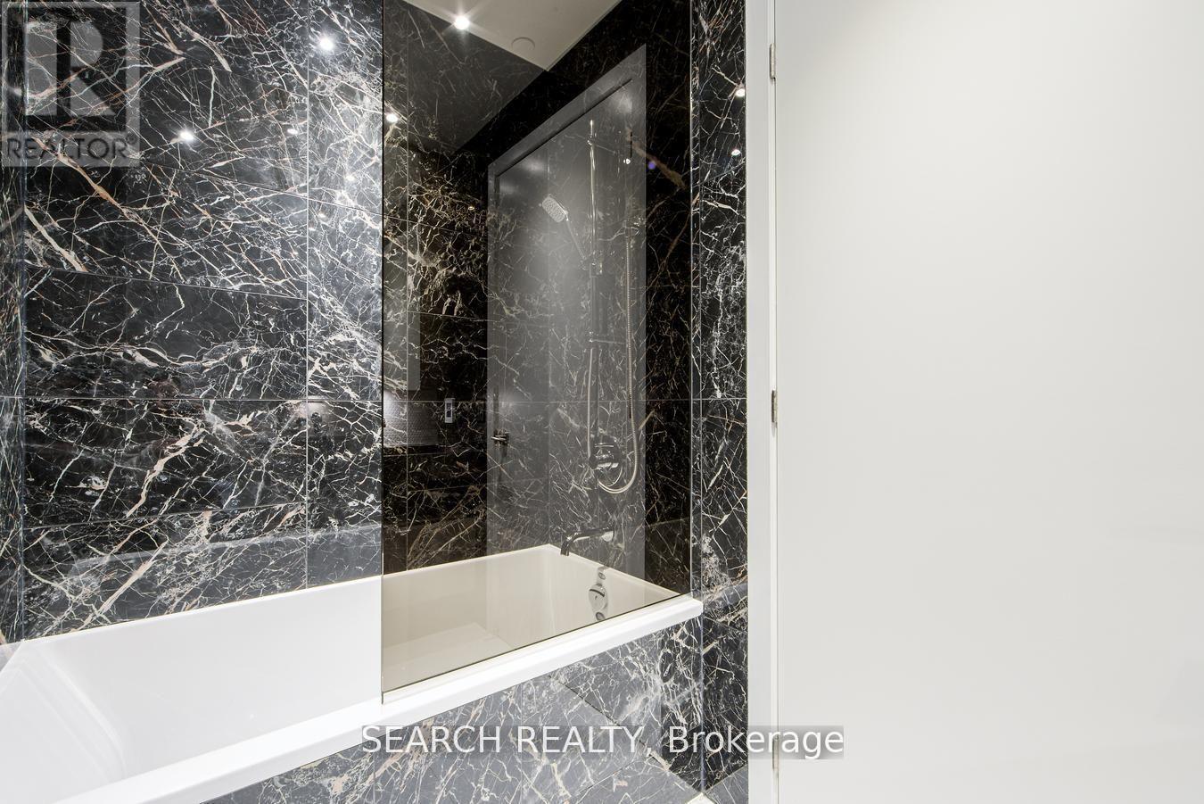 1503 - 11 Yorkville Avenue, Toronto, ON -