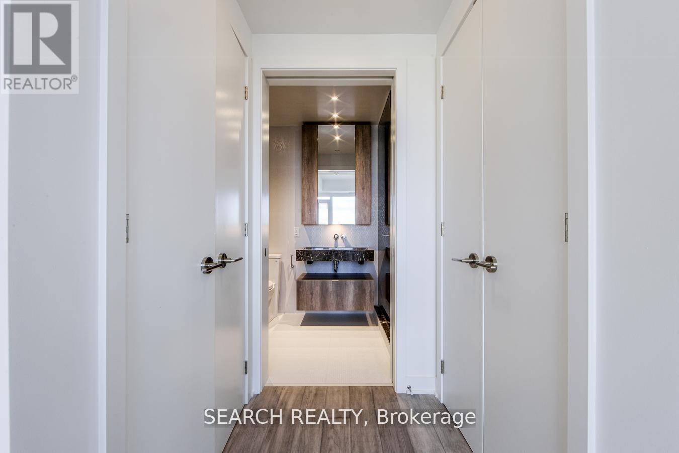 1503 - 11 Yorkville Avenue, Toronto, ON - Indoor Photo Showing Other Room