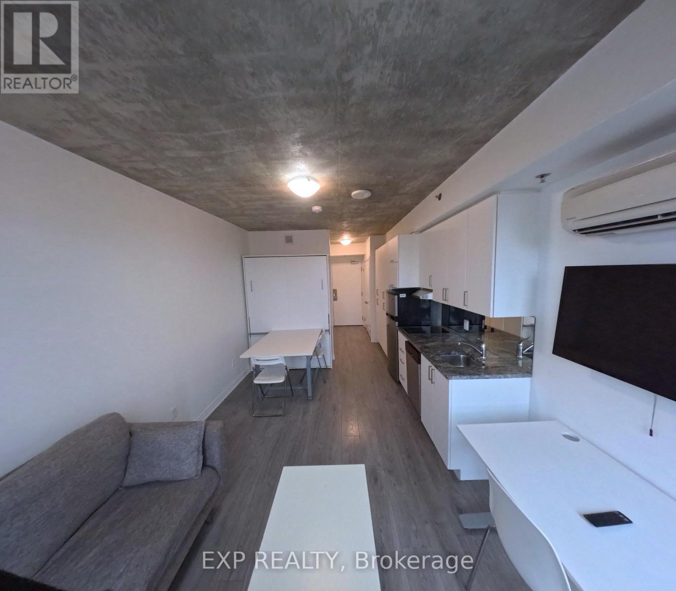 319 - 1900 Simcoe Street E, Oshawa, ON - Indoor