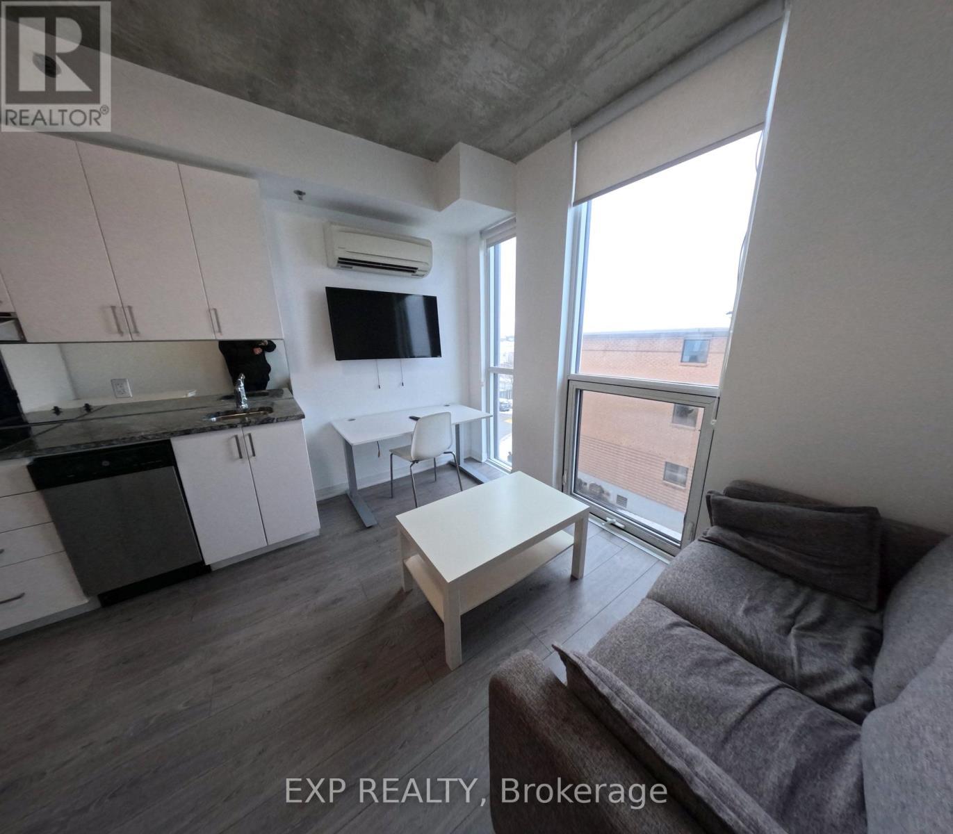 319 - 1900 Simcoe Street E, Oshawa, ON - Indoor