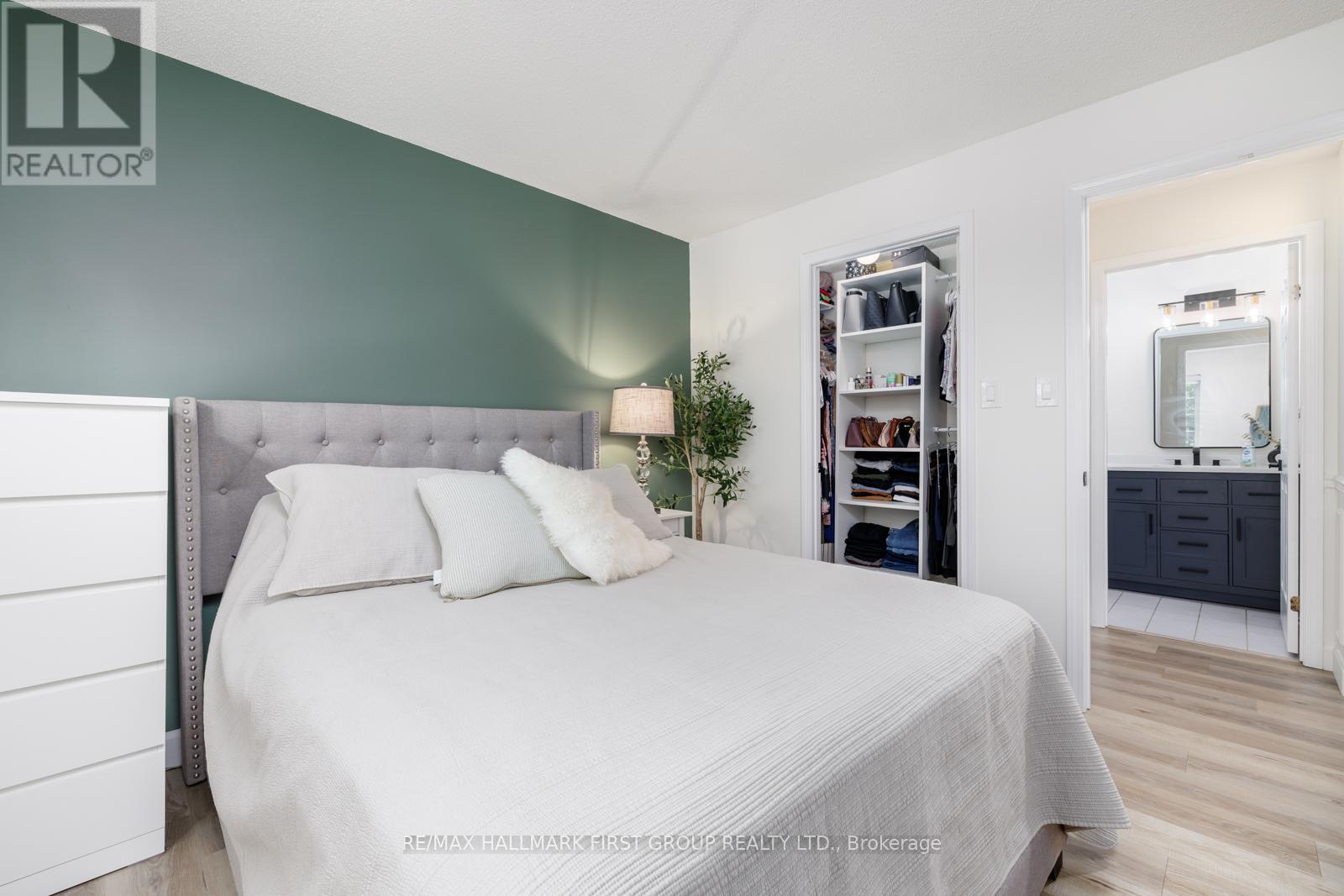 208 - 91 Aspen Springs Drive, Clarington, ON - Indoor Photo Showing Bedroom