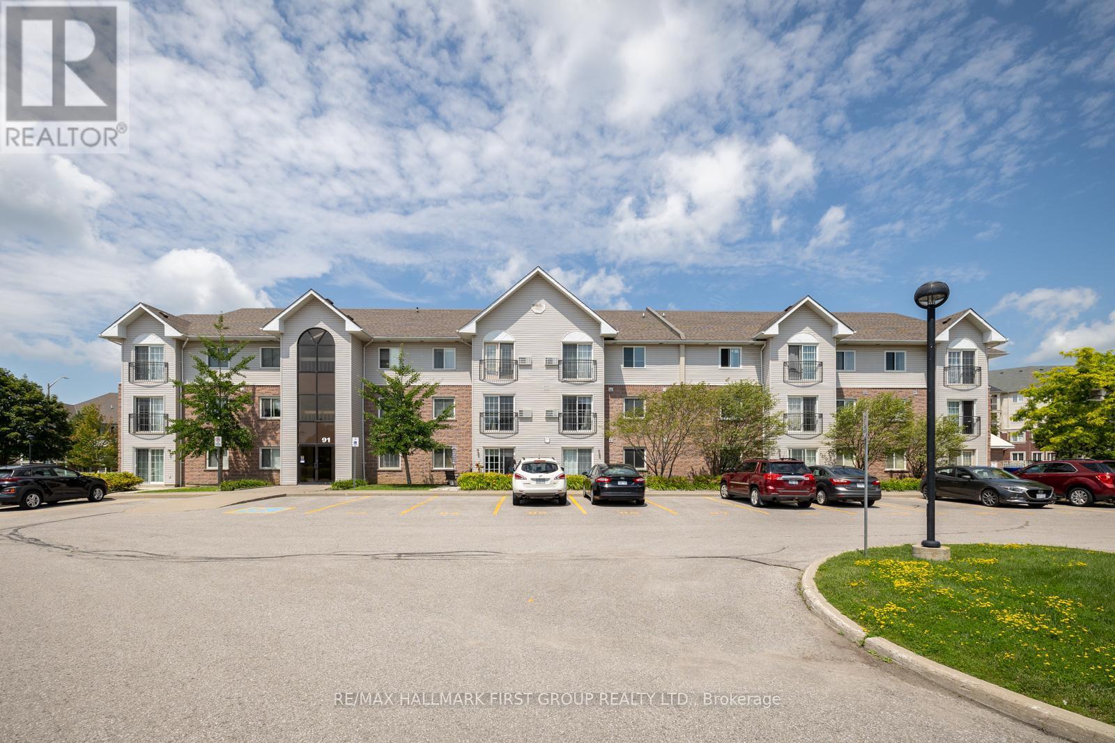 208 - 91 Aspen Springs Drive, Clarington, ON - Outdoor With Facade