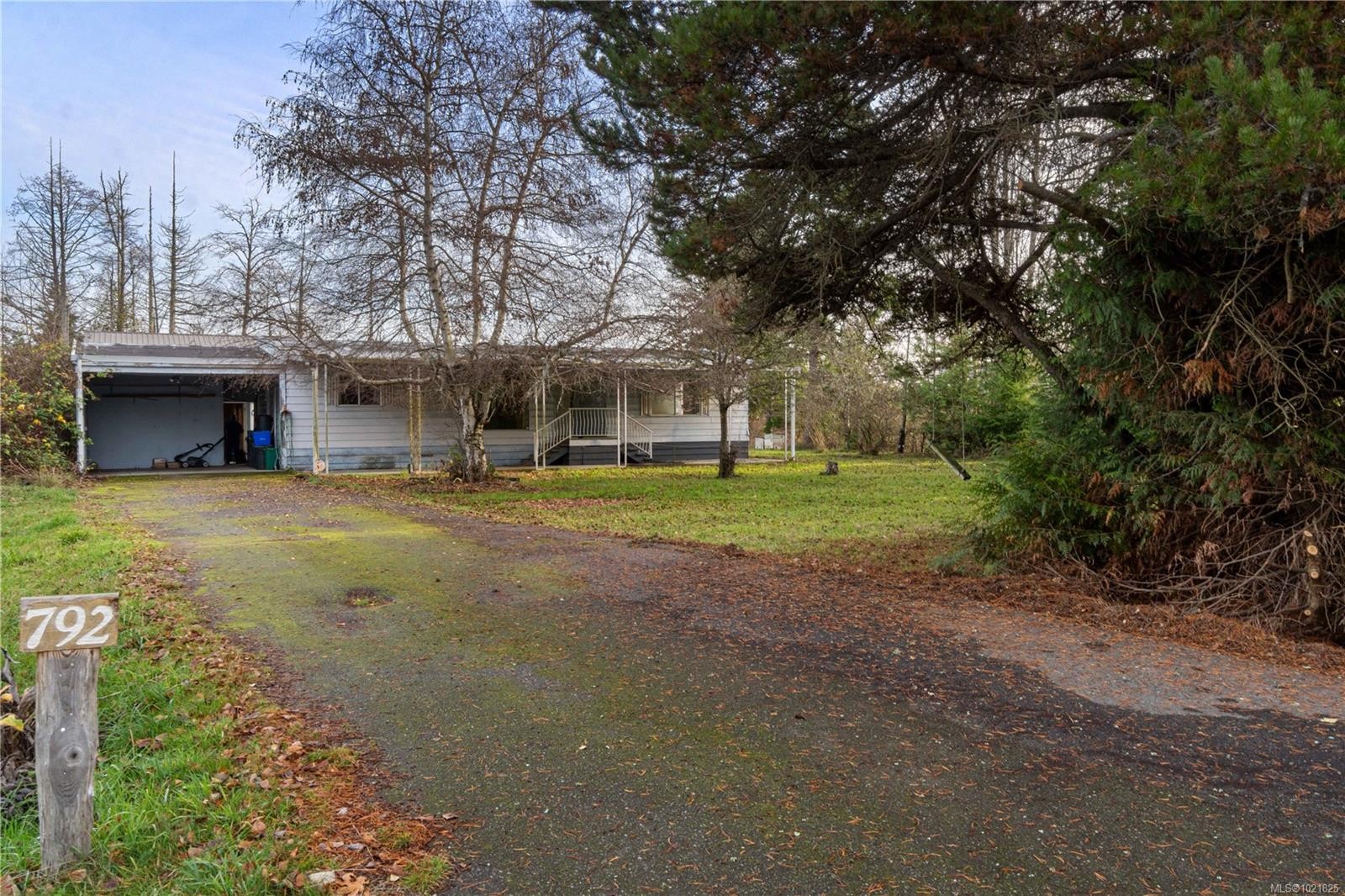 792 Reid Rd, Parksville, BC