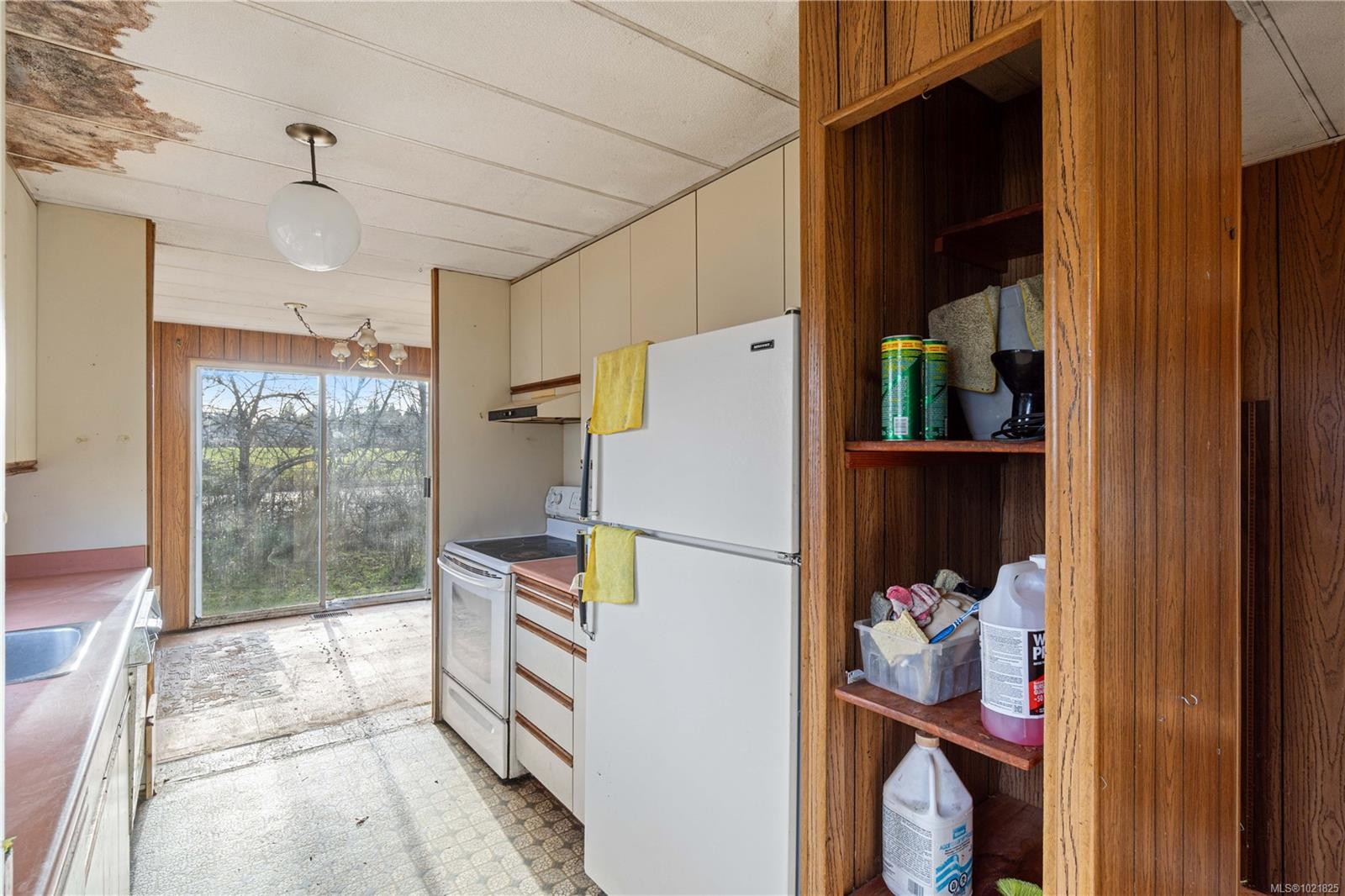 792 Reid Rd, Parksville, BC