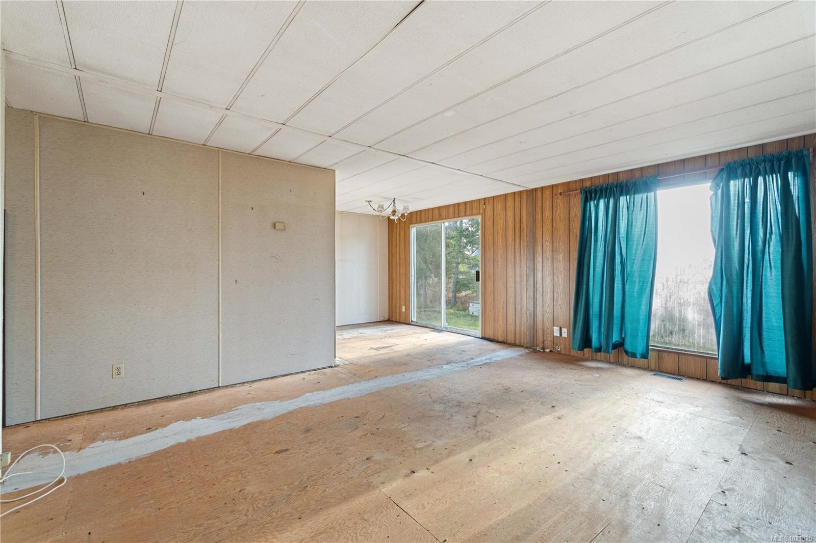 792 Reid Rd, Parksville, BC