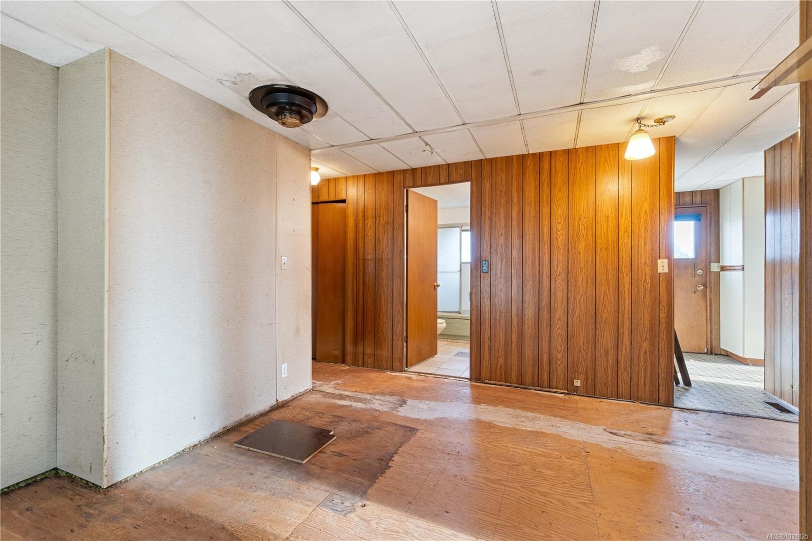 792 Reid Rd, Parksville, BC