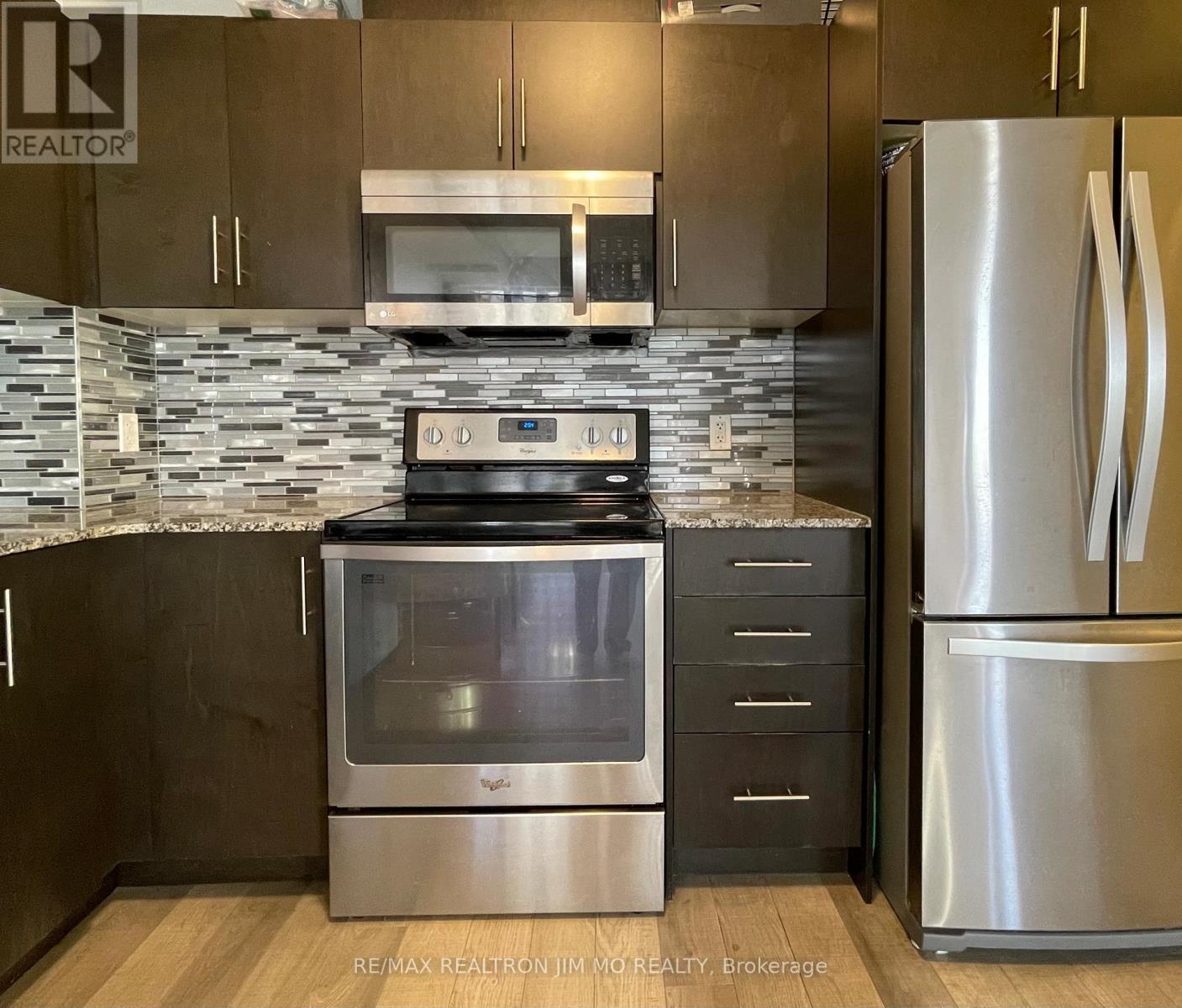 1503 - 9506 Markham Road, Markham, ON - Indoor Photo Showing Kitchen With Upgraded Kitchen