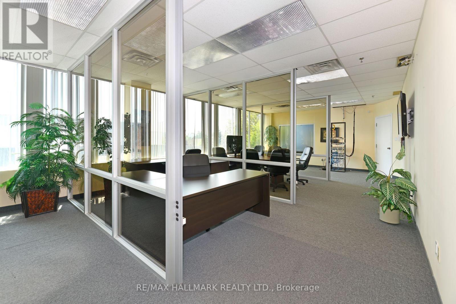 4 Self-Contained Cubicles - 203-3 - 70 East Beaver Creek Road, Richmond Hill, ON