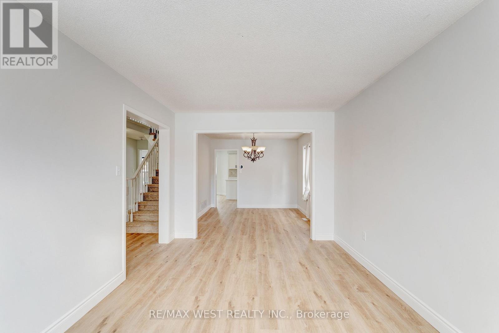 20 Felt Crescent, Barrie, ON - Indoor Photo Showing Other Room