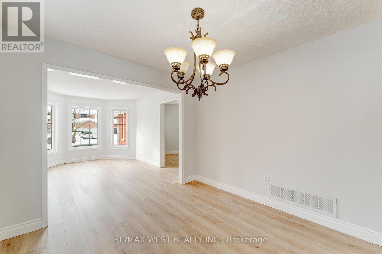 20 Felt Crescent, Barrie, ON - Indoor Photo Showing Other Room