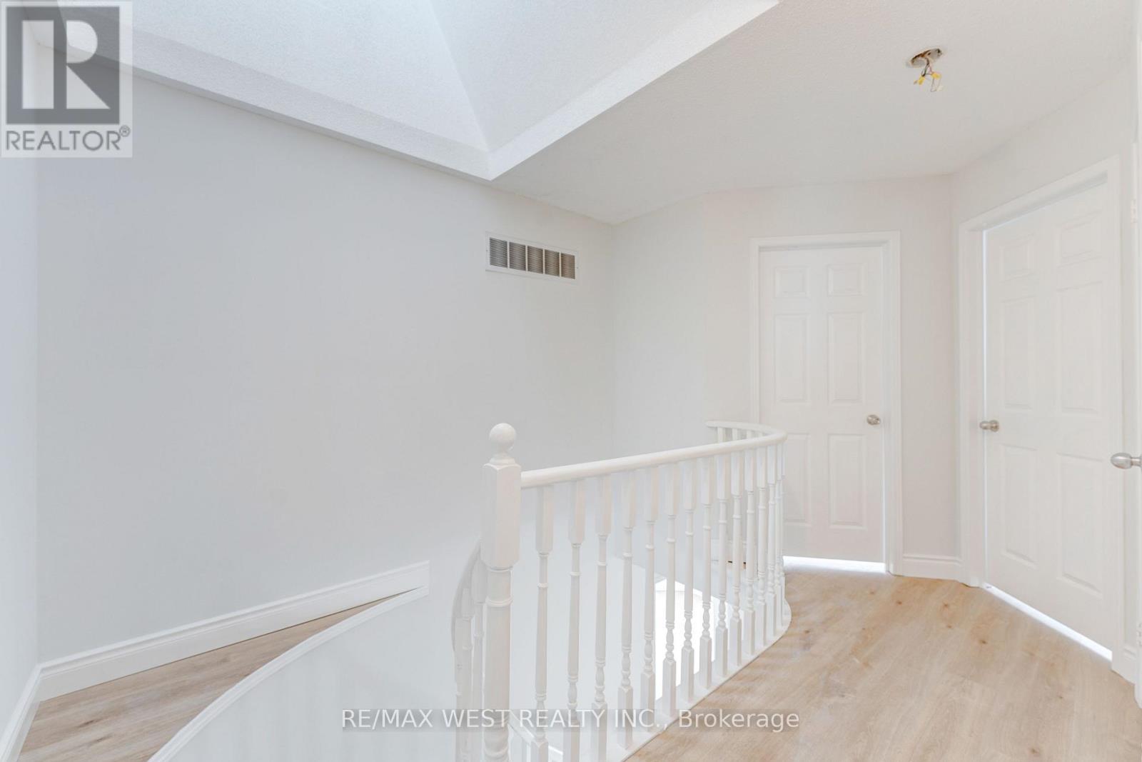 20 Felt Crescent, Barrie, ON - Indoor Photo Showing Other Room