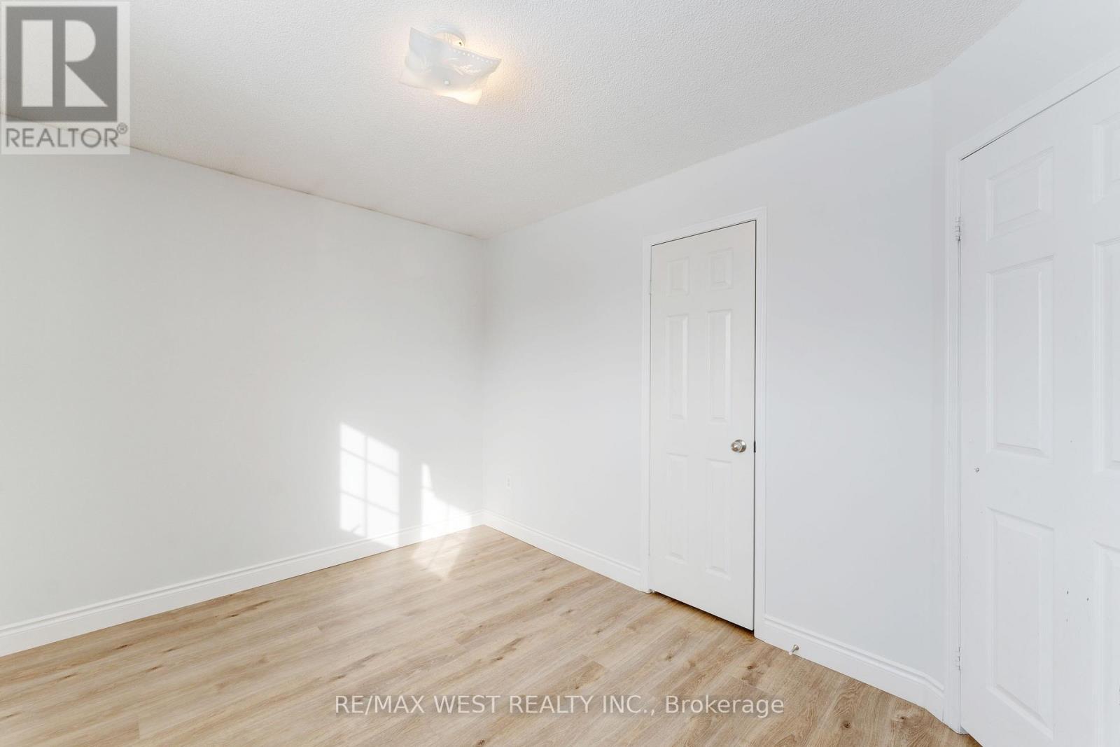 20 Felt Crescent, Barrie, ON - Indoor Photo Showing Other Room