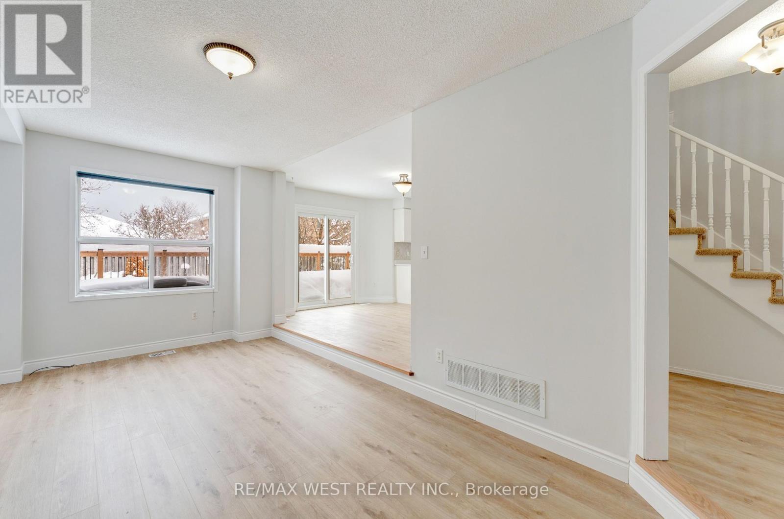 20 Felt Crescent, Barrie, ON - Indoor Photo Showing Other Room