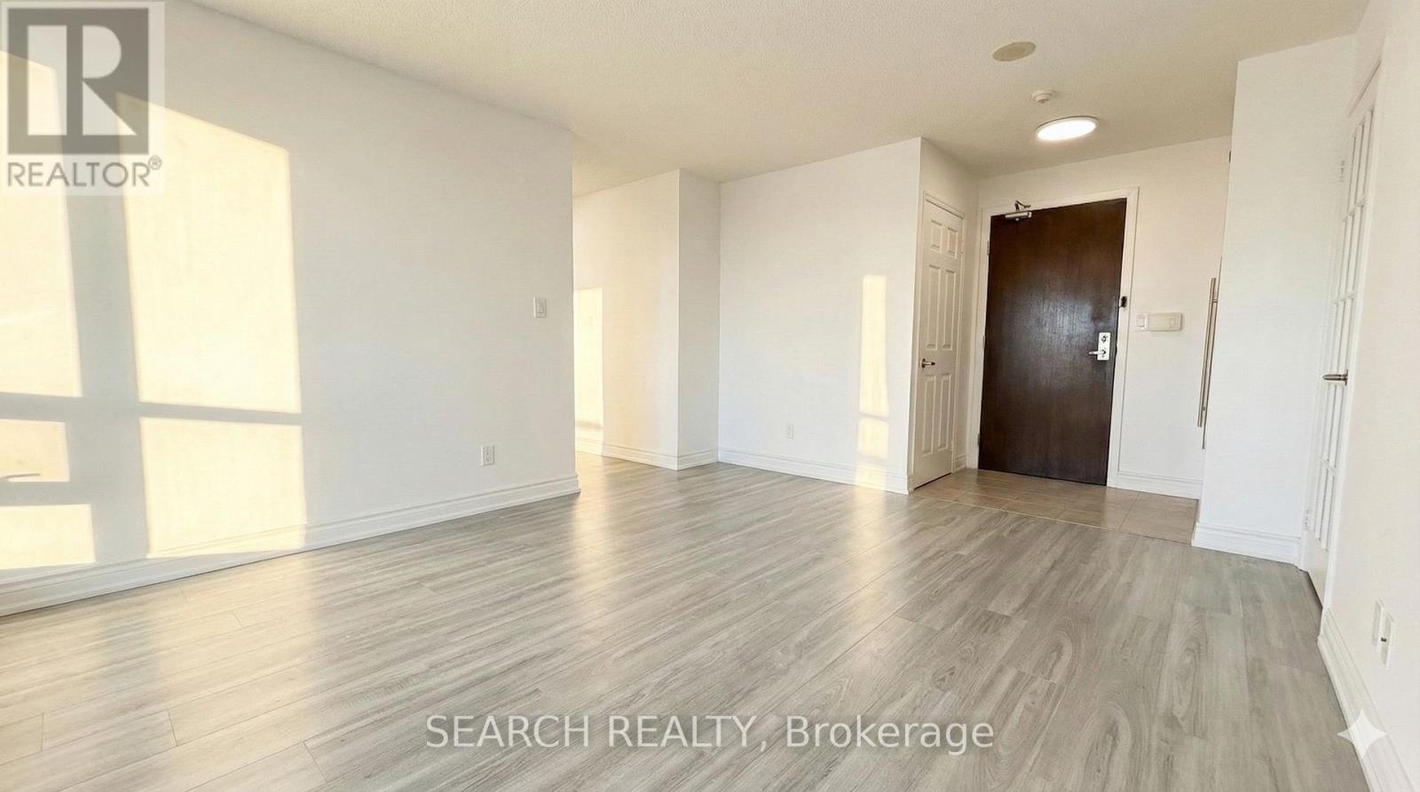 Living room - 1706 - 35 Hollywood Avenue, Toronto, ON - Indoor Photo Showing Other Room