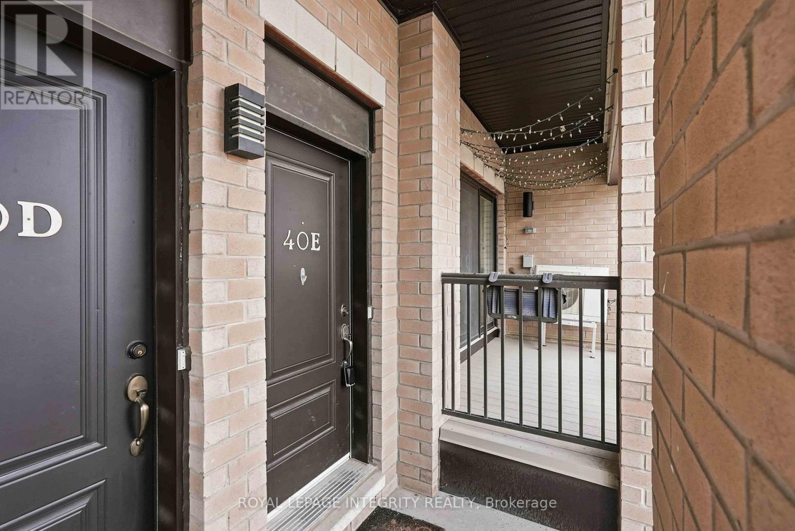 E - 40 Jaguar Private, Ottawa, ON - Outdoor With Exterior