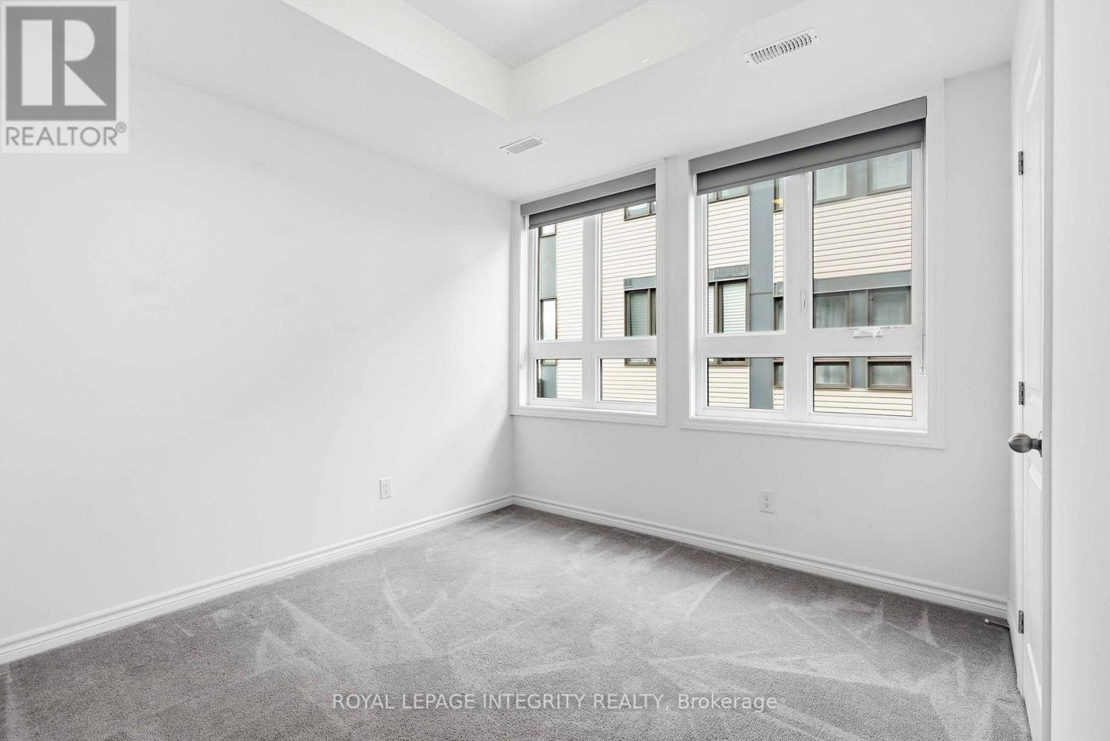 E - 40 Jaguar Private, Ottawa, ON - Indoor Photo Showing Other Room