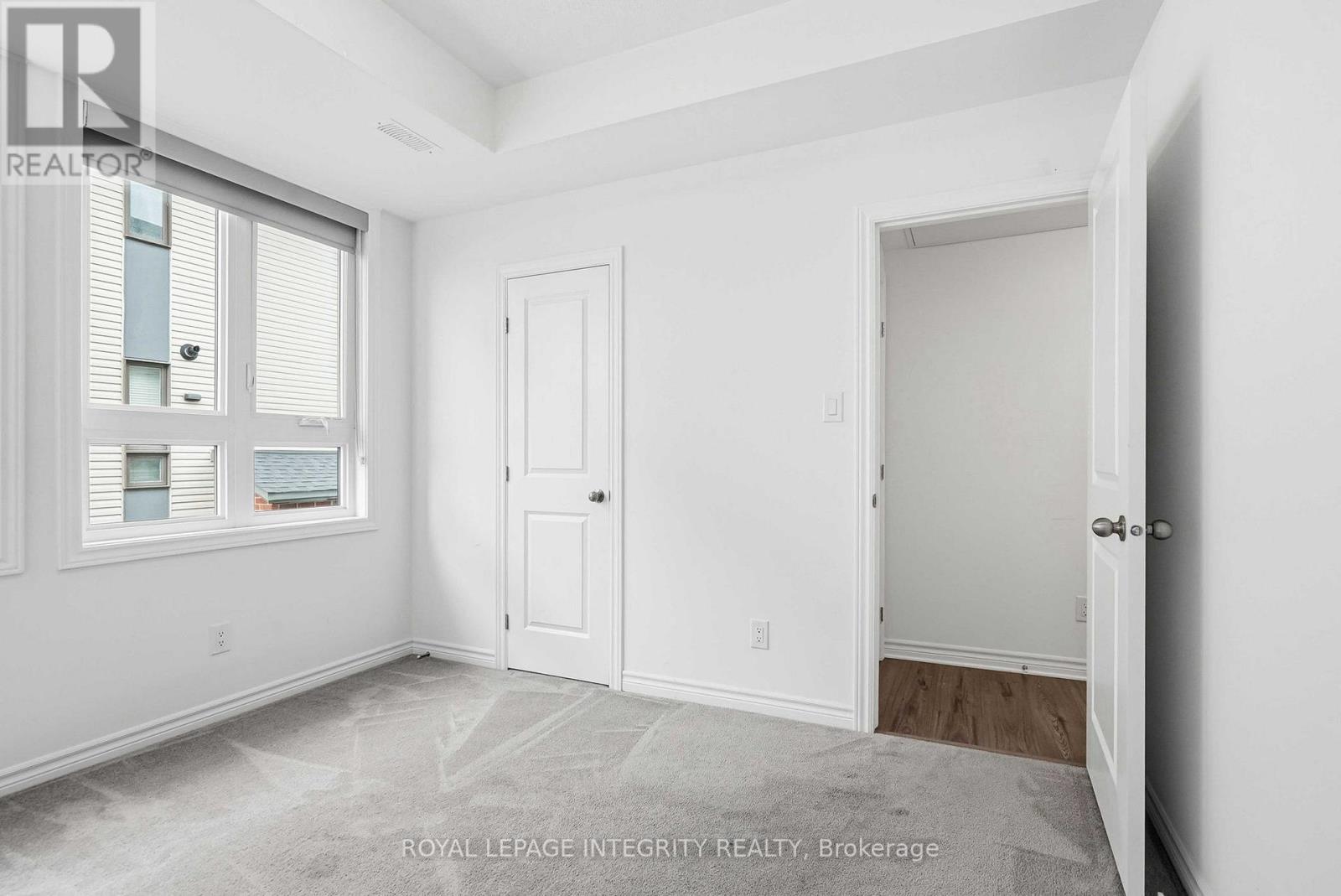 E - 40 Jaguar Private, Ottawa, ON - Indoor Photo Showing Other Room